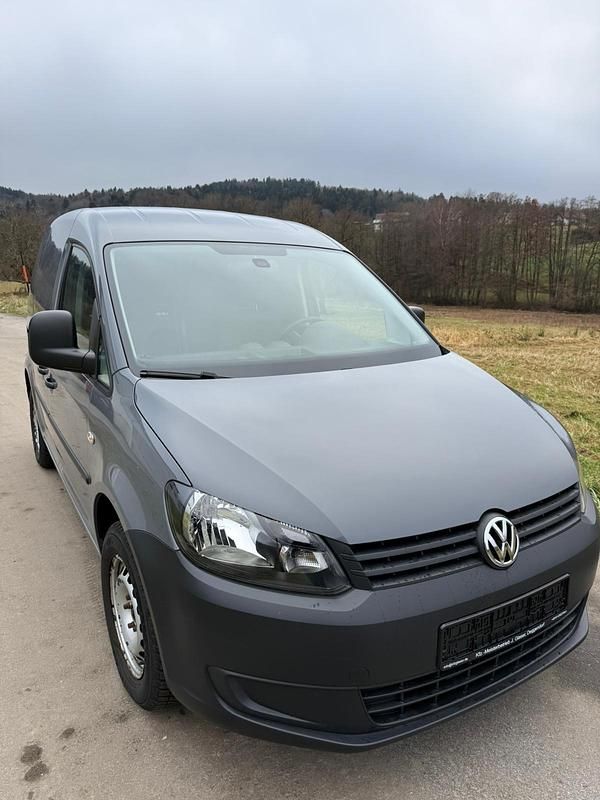 Grau Gebraucht 2014 VW Caddy Van / Kleinbus | 10.500 € (Etwas zu teuer) - Bild 1/4
