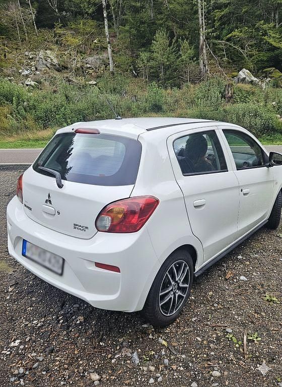 Gebraucht Mitsubishi Space Star 71 PS (52 kW) 2017 Weiß Kleinwagen