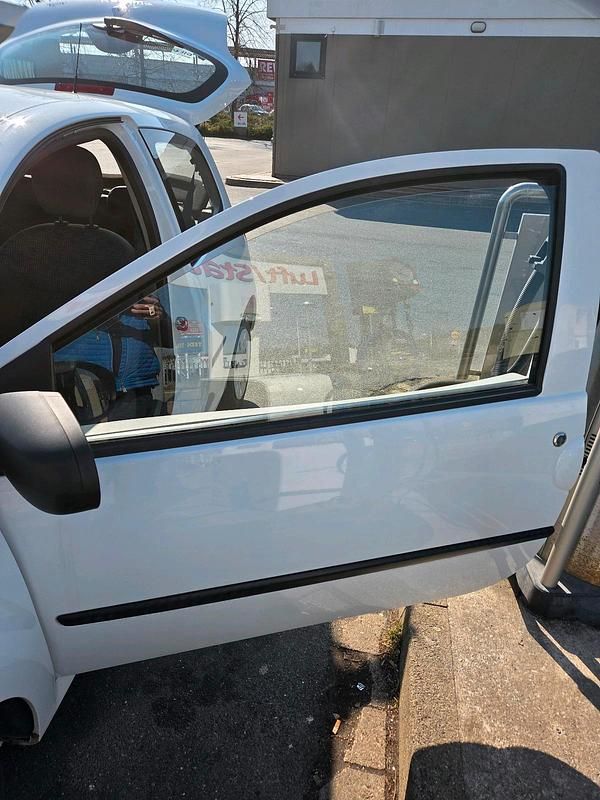 Gebraucht Renault Twingo 58 PS (42 kW) 2010 Weiß Kleinwagen