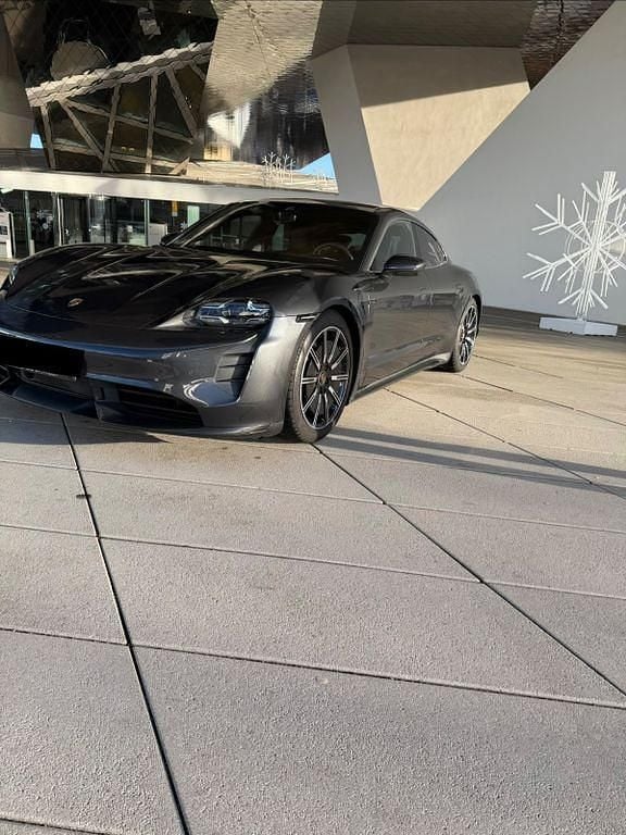 Gebraucht Porsche Taycan Turbo S Sport 559 kW (761 PS) 2020 Grau Limousine