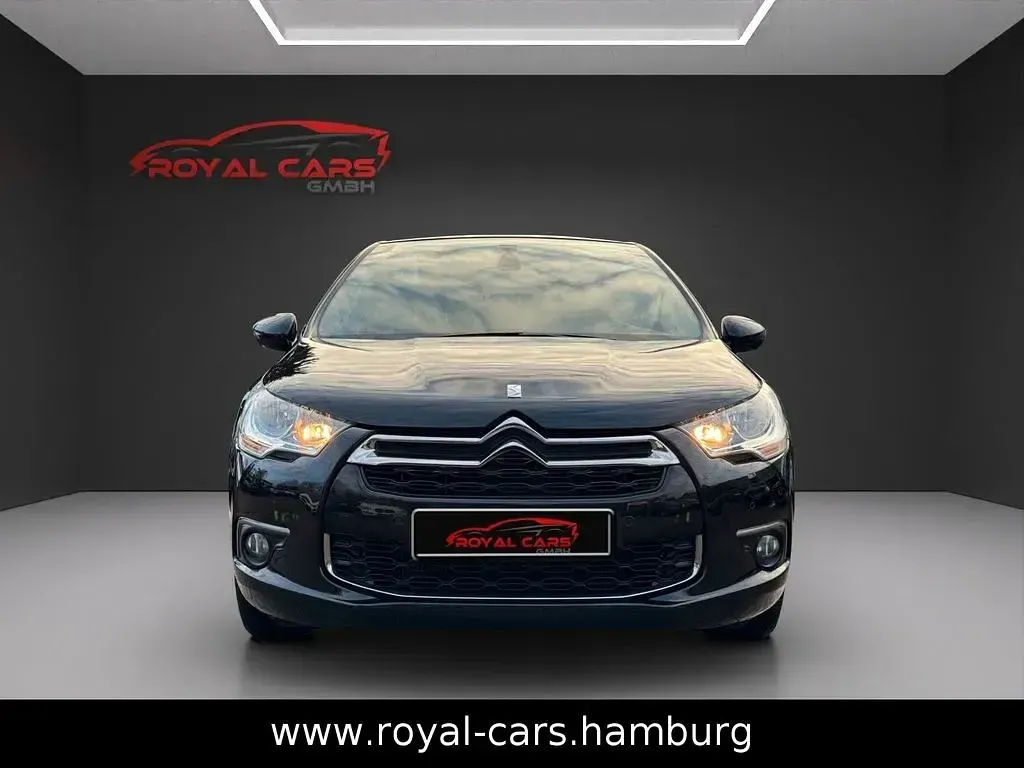Gebraucht Citroën DS4 So Chic 120 PS (88 kW) 2015 Schwarz Kleinwagen
