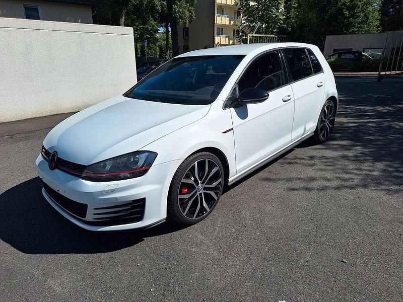 Weiß Gebraucht 2013 VW Golf VII GTI Limousine | 13.750 € (Fairer Preis) - Bild 1/4