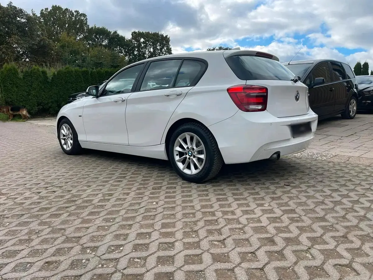 Gebraucht BMW 114 102 PS (75 kW) 2012 Weiß Kleinwagen