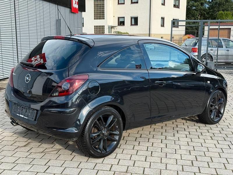 Gebraucht Opel Corsa Color Edition 80 PS (58 kW) 2009 Schwarz Kleinwagen