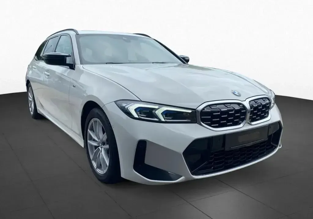 Gebraucht BMW M340 M Sport 374 PS (275 kW) 2024 Weiß Kombi