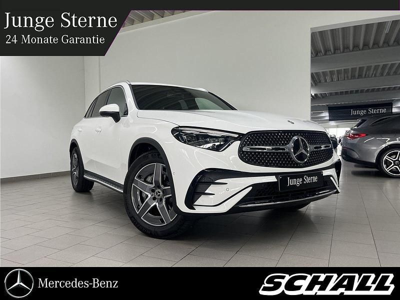 Weiß Gebraucht 2025 Mercedes GLC200 AMG SUV | 55.888 € (Fairer Preis) - Bild 1/4