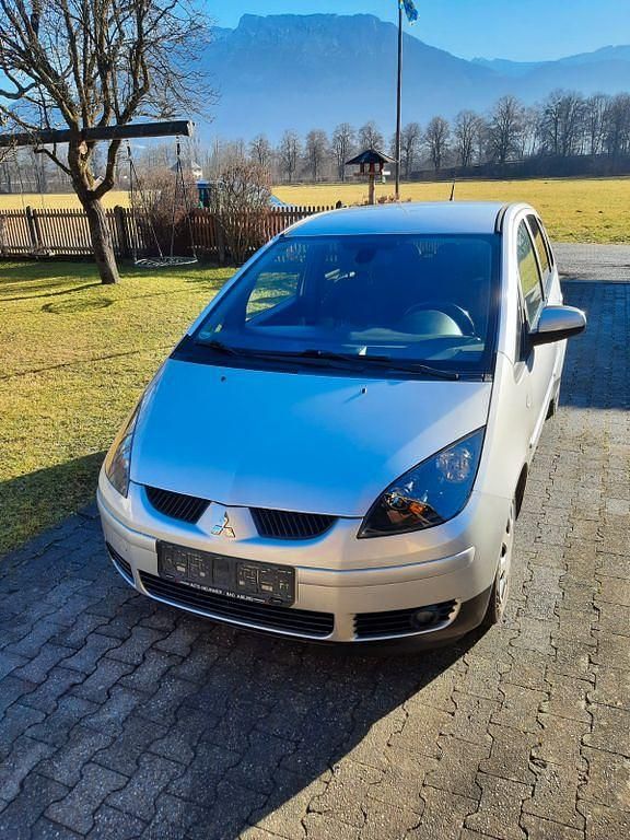 Silber Gebraucht 2007 Mitsubishi Colt Inform Van / Kleinbus | 3.200 € (Fairer Preis) - Bild 1/4