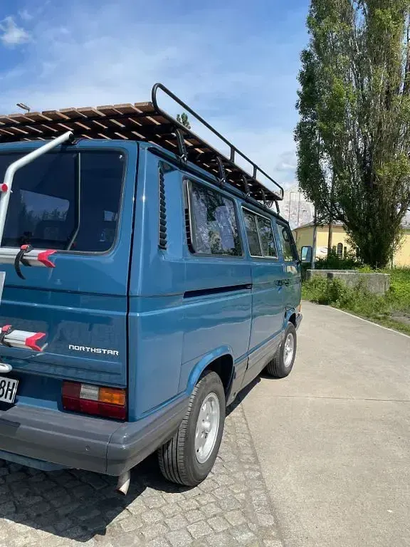 Używany VW Multivan 95 KM (69 kW) 1988 Niebieski Minivan