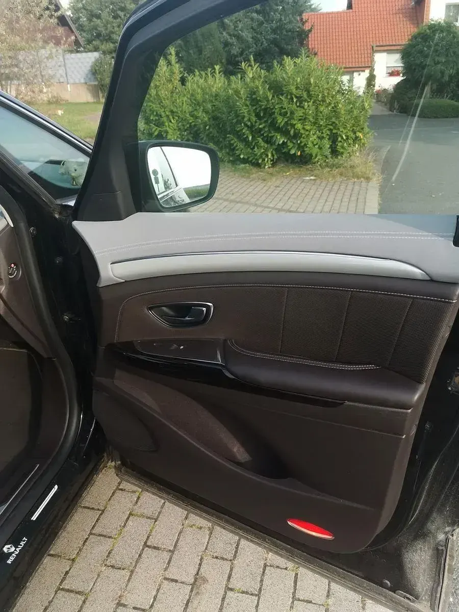 Gebraucht Renault Espace Initiale Paris 160 PS (117 kW) 2016 Schwarz Van / Kleinbus