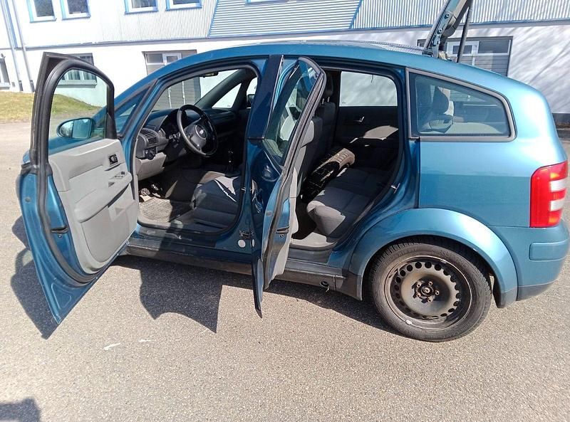 Usata Audi A2 75 CV (55 kW) 2001 Blu Utilitaria