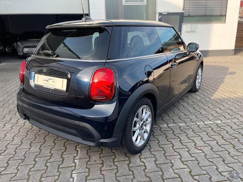 Gebraucht Mini Cooper 136 PS (100 kW) 2023 Schwarz Kleinwagen