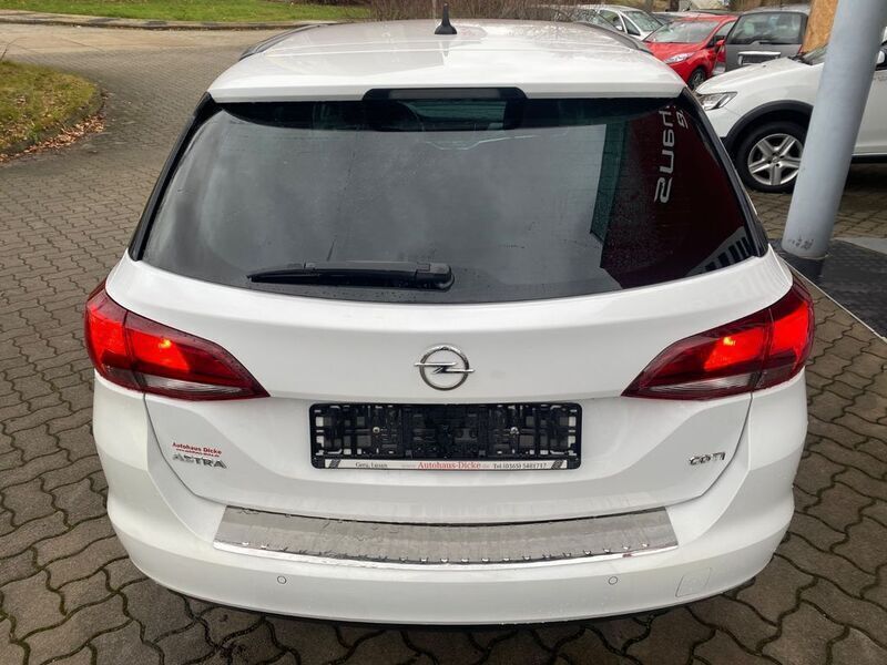Usata Opel Astra 95 CV (69 kW) 2017 Bianco Station wagon