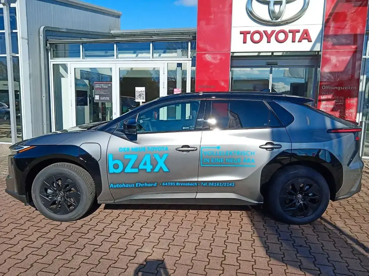 Gebraucht Toyota bZ4X Lounge 252 kW (343 PS) 2026 Grau SUV