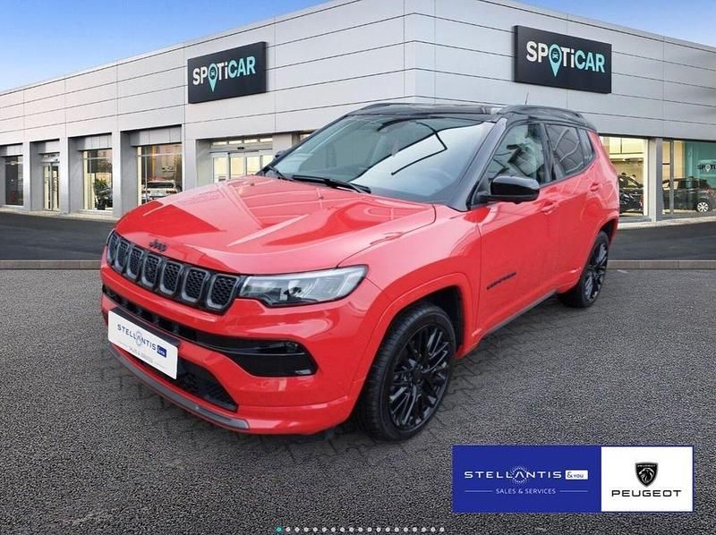 Rot Gebraucht 2024 Jeep Compass SUV | 23.198 € - Bild 1/4