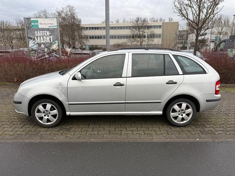 Gebraucht Skoda Fabia Elegance 75 PS (55 kW) 2005 Silber Limousine