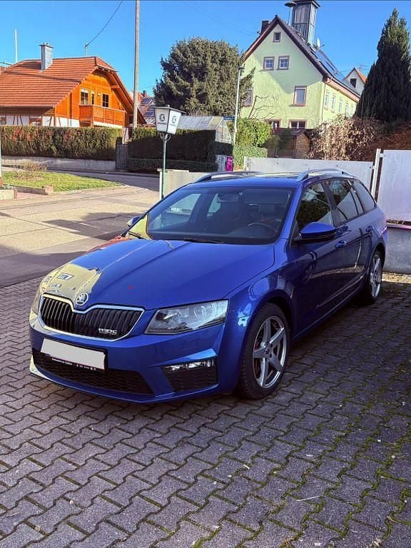 Blau Gebraucht 2013 Skoda Octavia RS Kombi | 8.500 € (Superpreis) - Bild 1/4