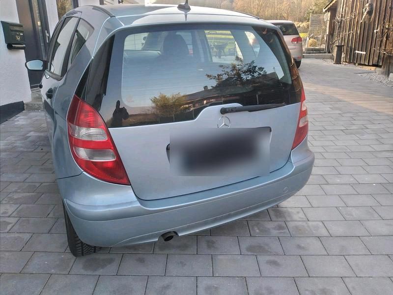 Gebraucht Mercedes A150 95 PS (69 kW) 2006 Blau Limousine