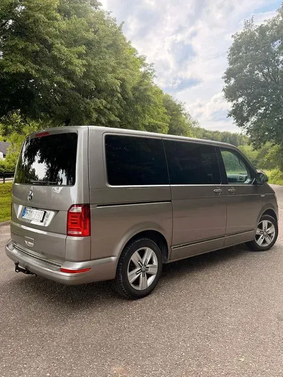 Gebraucht VW Multivan Highline 199 PS (146 kW) 2018 Beige Van / Kleinbus