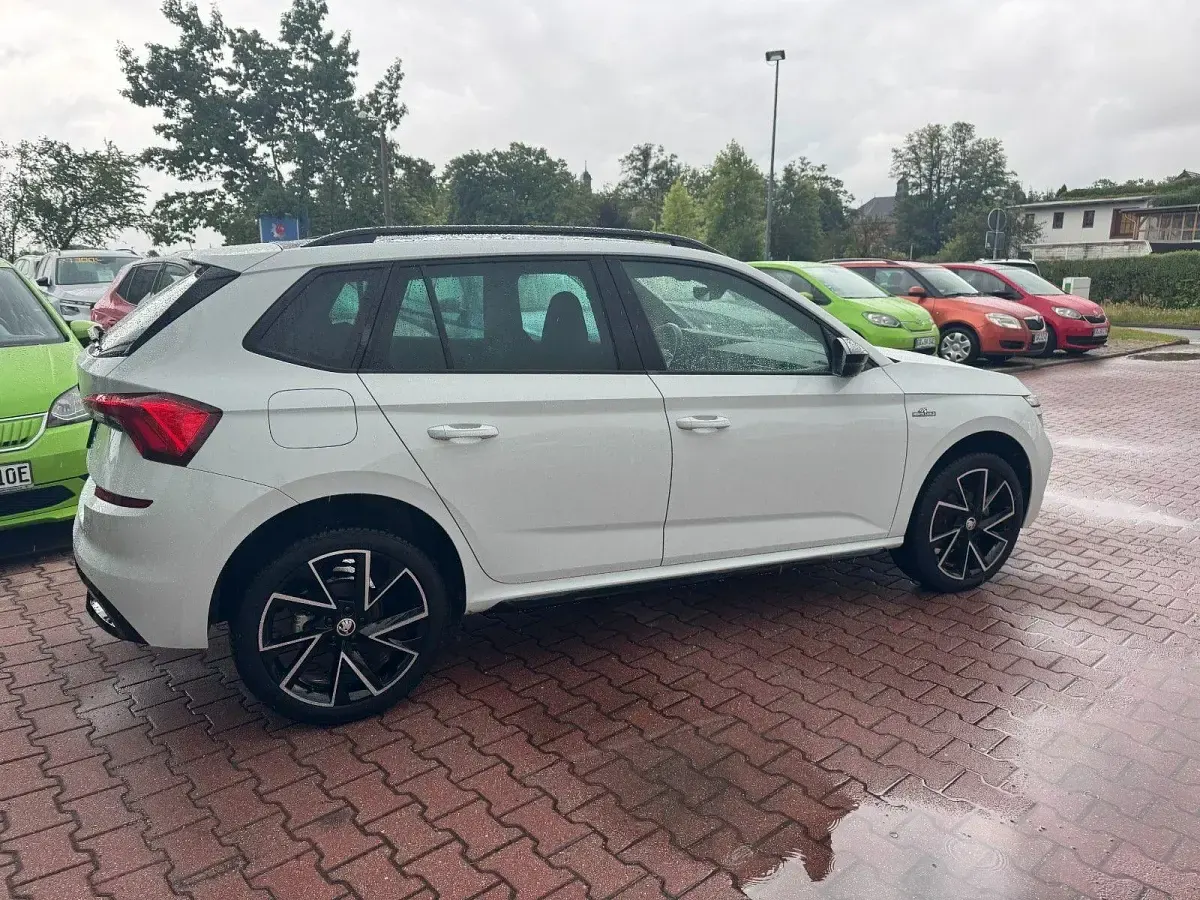 Gebraucht Skoda Kamiq Monte Carlo 150 PS (110 kW) 2022 Weiß SUV