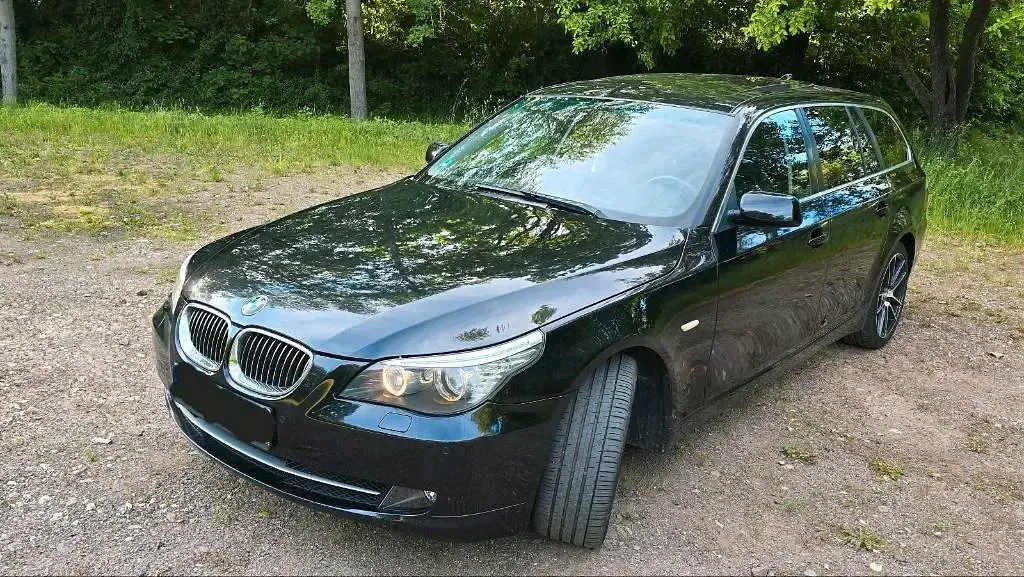 Gebraucht BMW 530 235 PS (172 kW) 2007 Schwarz Kombi