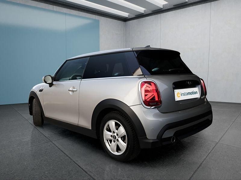 Gebraucht Mini Cooper 136 PS (100 kW) 2023 Silber Kleinwagen