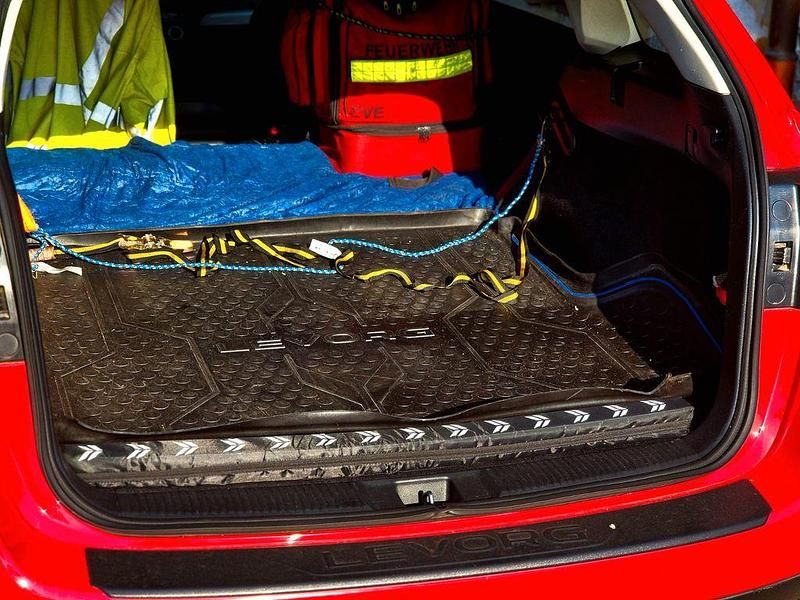 Gebraucht Subaru Levorg Sport 170 PS (125 kW) 2015 Rot Kombi