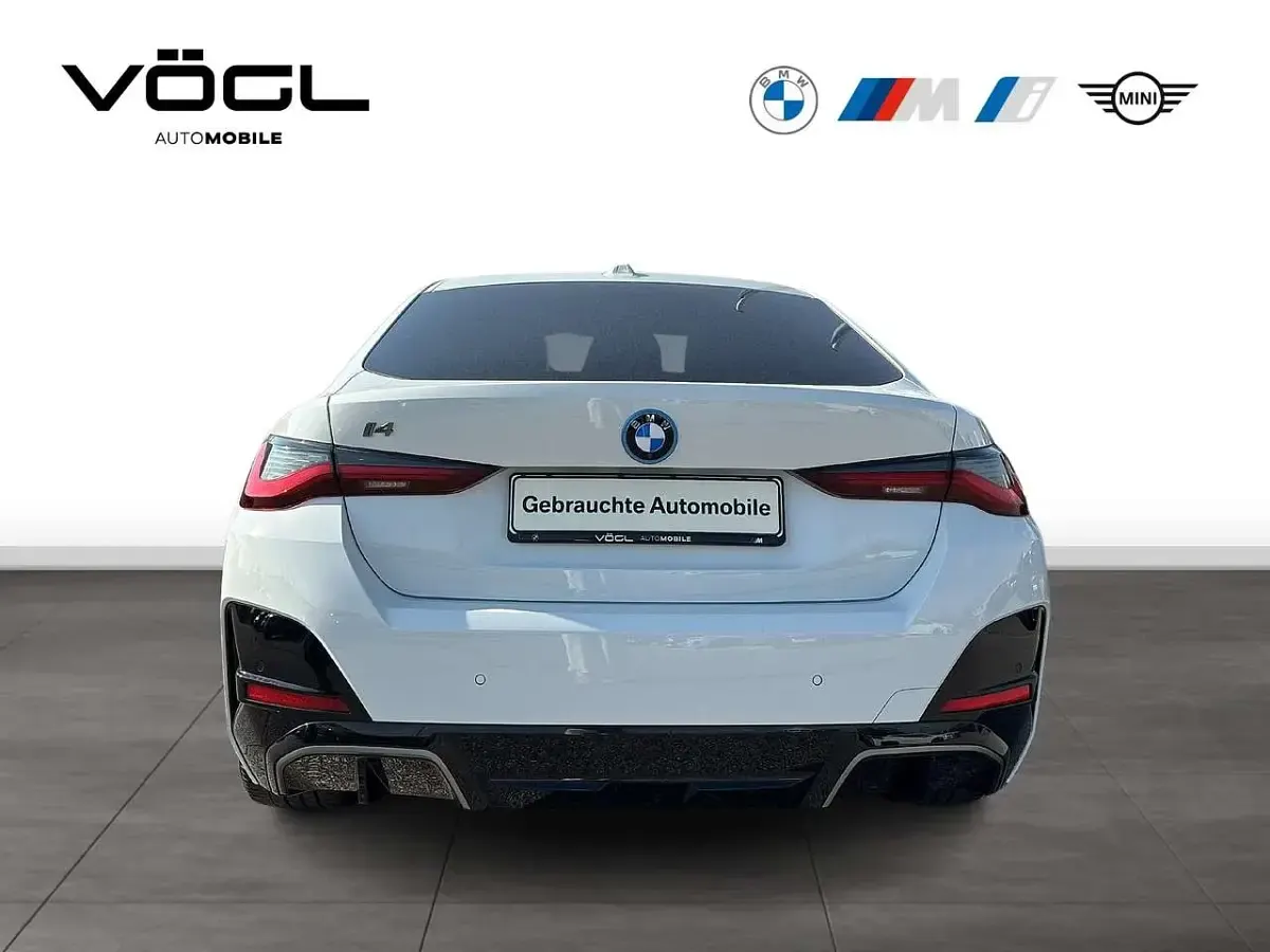 Gebraucht BMW i4 Performance 400 kW (544 PS) 2023 Alpinweiß uni Limousine