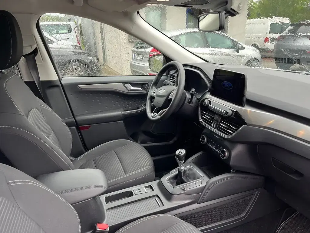 Gebraucht Ford Kuga Titanium 150 PS (110 kW) 2021 Weiß SUV