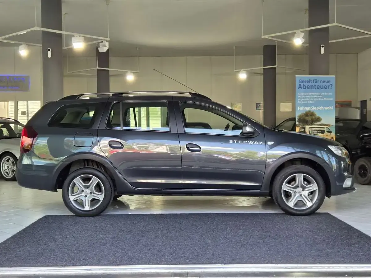 Gebraucht Dacia Logan Stepway 90 PS (66 kW) 2019 Grau Limousine