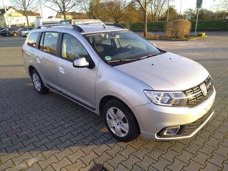 Gebraucht Dacia Logan 90 PS (66 kW) 2017 Silber Kombi