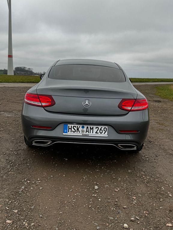 Gebraucht Mercedes C300 245 PS (180 kW) 2017 Grau Coupé