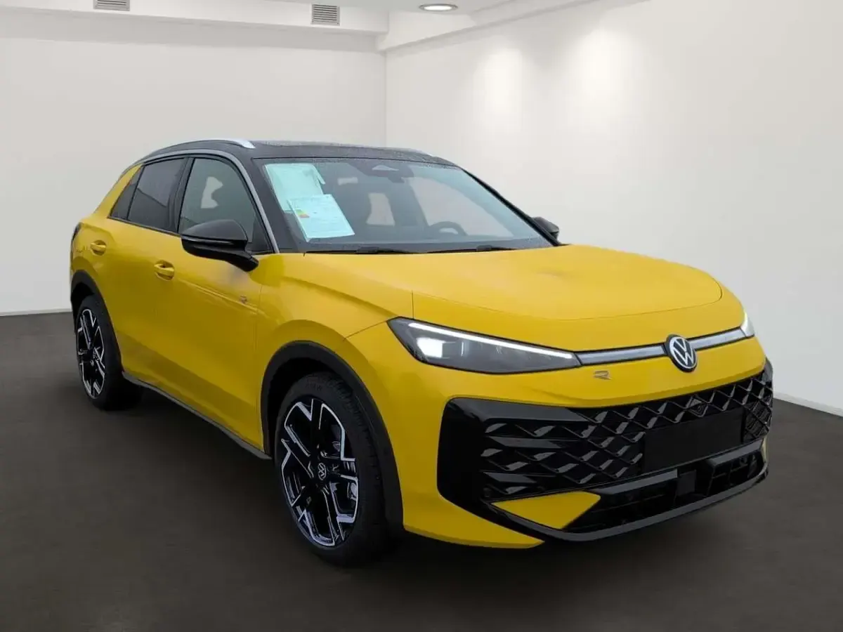 Neu VW T-Roc R-line 150 PS (110 kW) 2026 Gelb SUV
