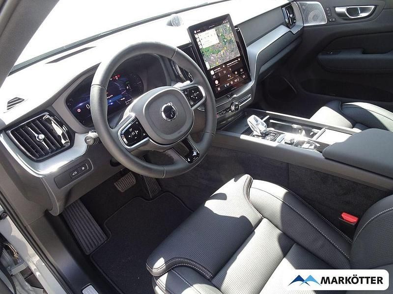 Neu Volvo XC60 Plus 455 PS (334 kW) 2025 Grau SUV