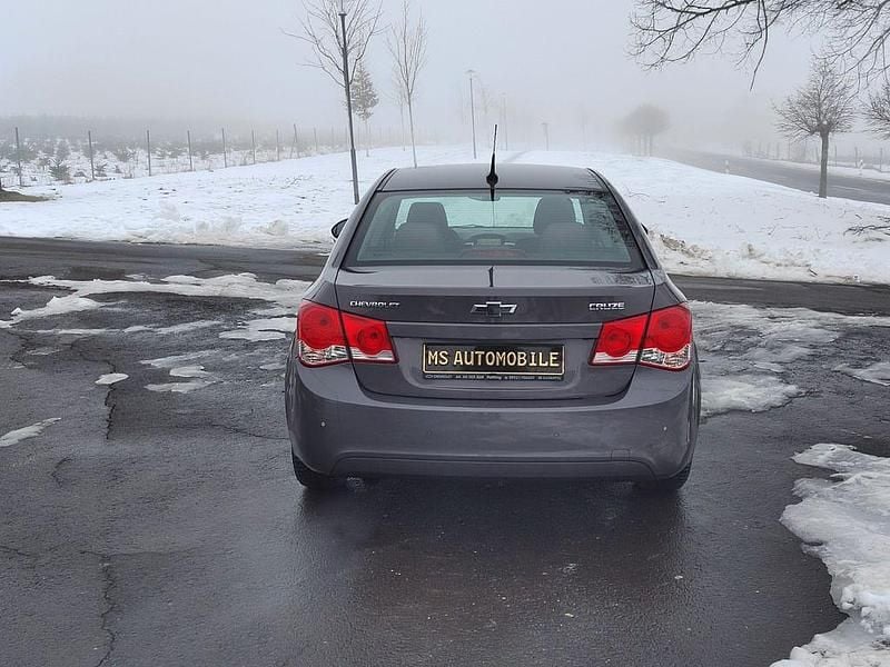 Gebraucht Chevrolet Cruze LT 163 PS (119 kW) 2012 Grau Limousine
