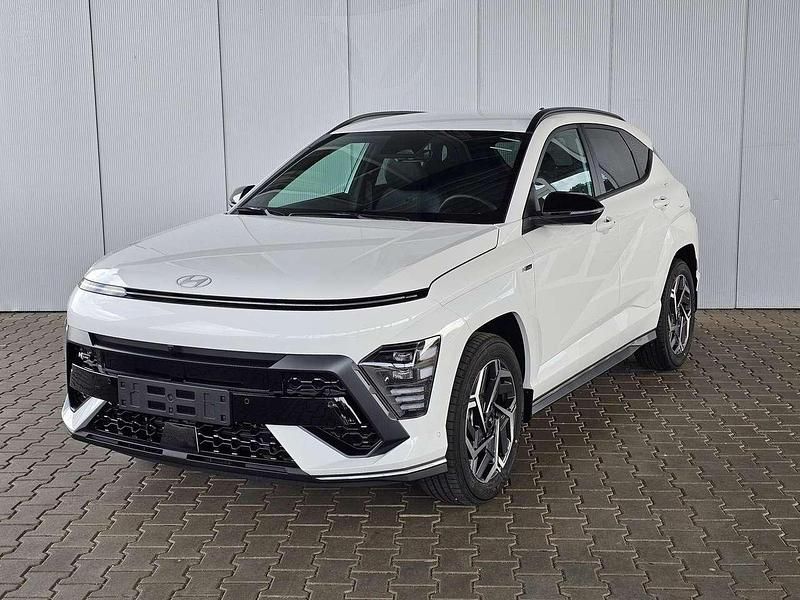 Atlas white Gebraucht 2024 Hyundai Kona N Line SUV | 29.550 € (Superpreis) - Bild 1/4