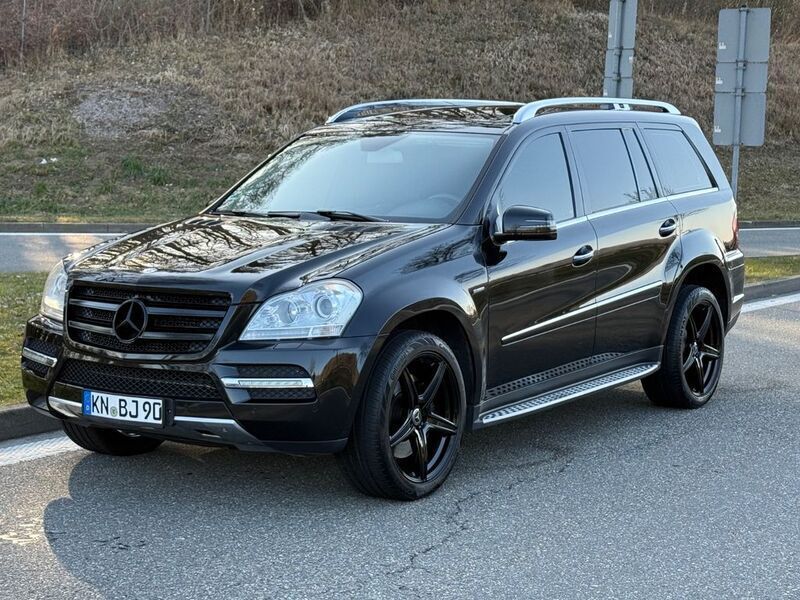 Schwarz Gebraucht 2011 Mercedes GL350 SUV | 16.499 € (Etwas zu teuer) - Bild 1/4
