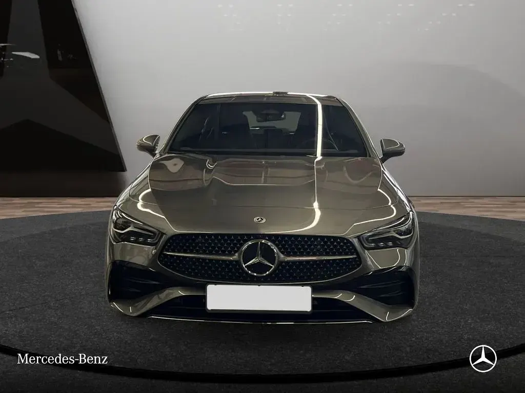 Gebraucht Mercedes CLA200 Shooting Brake Advanced Plus 163 PS (119 kW) 2025 Grau Kombi
