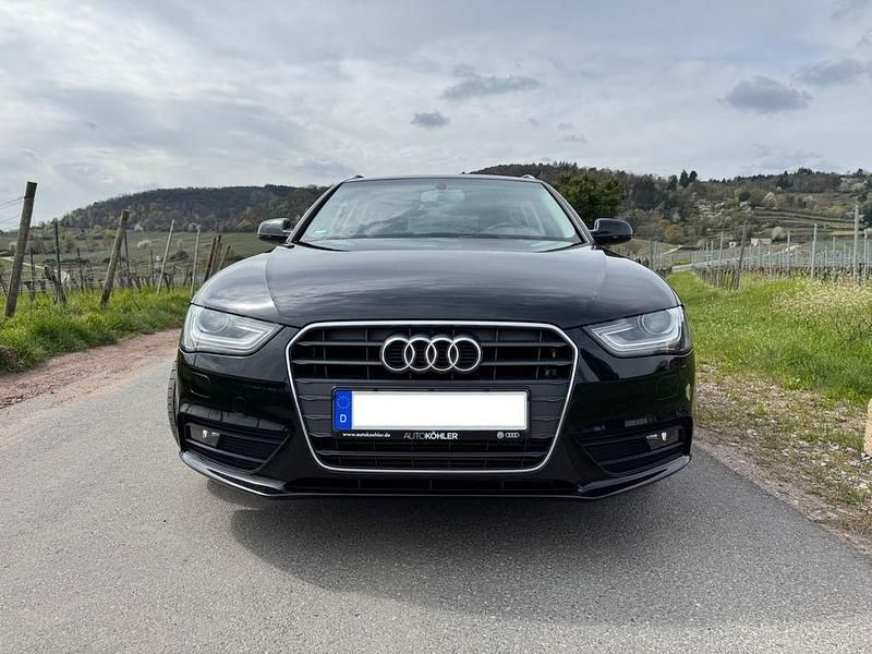 Gebraucht Audi A4 Ambiente 170 PS (125 kW) 2012 Schwarz Kombi