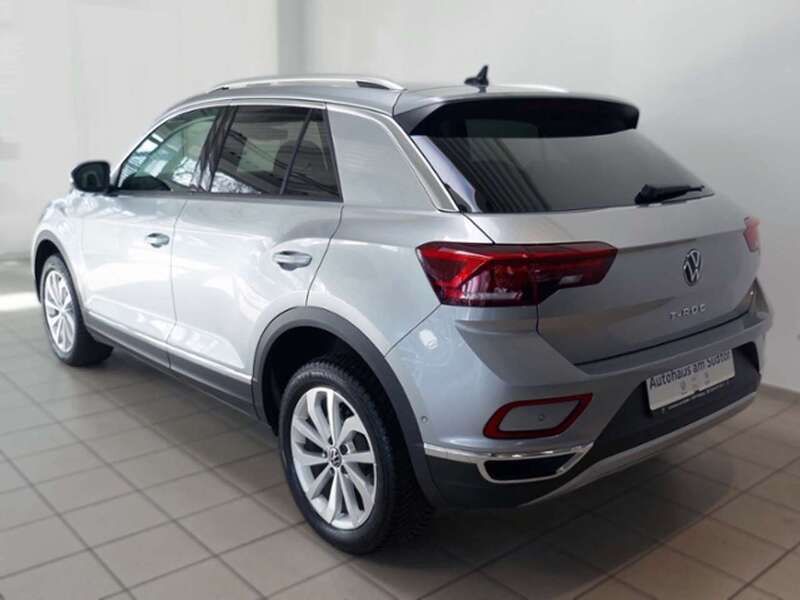 Gebraucht VW T-Roc Style 150 PS (110 kW) 2023 Pyritsilber metallic SUV
