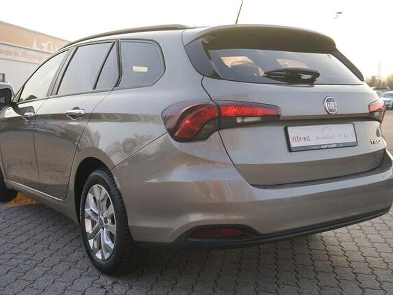 Gebraucht Fiat Tipo 120 PS (88 kW) 2018 Beige Kombi