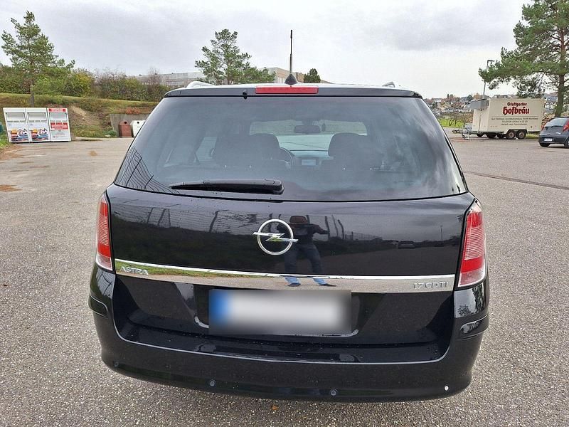 Gebraucht Opel Astra Innovation 110 PS (80 kW) 2009 Schwarz Kombi