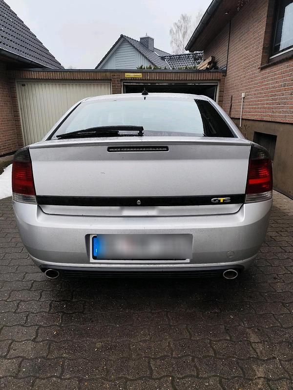 Gebraucht Opel Vectra GTS 211 PS (155 kW) 2003 Silber Limousine