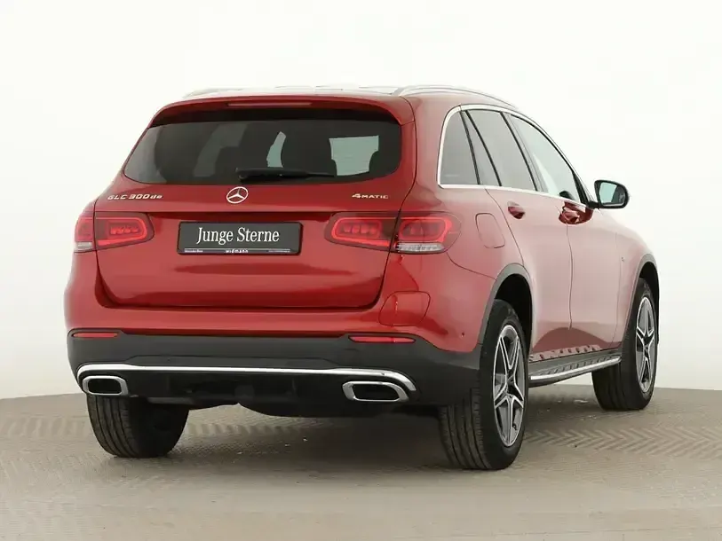Gebraucht Mercedes GLC300de AMG 306 PS (225 kW) 2020 Rot SUV