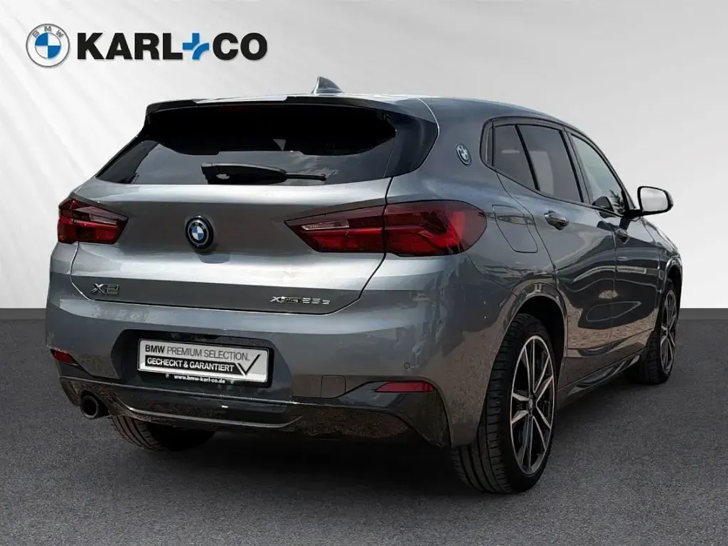 Gebraucht BMW X2 M Sport 125 PS (91 kW) 2022 Skyscraper grau metallic SUV