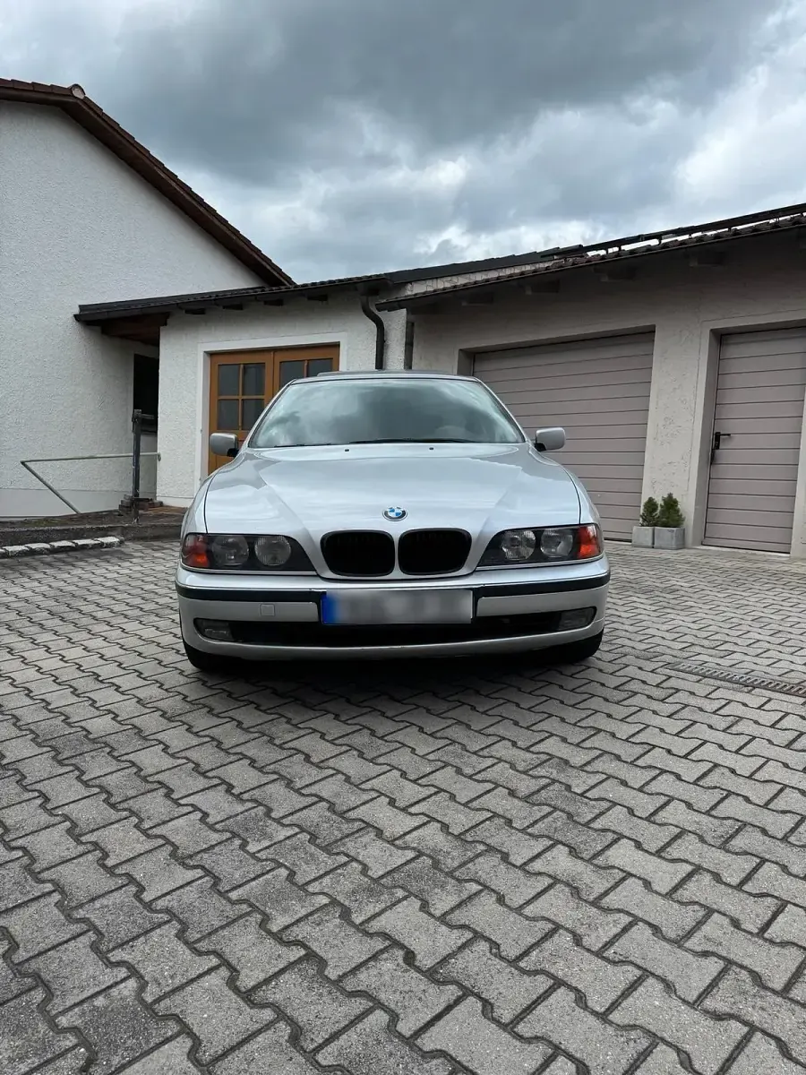 Gebraucht BMW 530 184 PS (135 kW) 1999 Silber Limousine