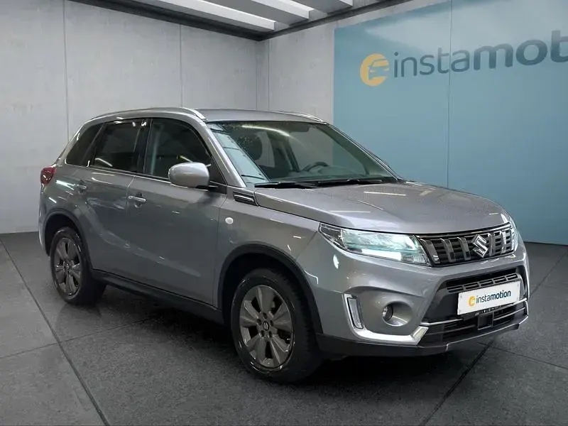 Gebraucht Suzuki Vitara 129 PS (94 kW) 2023 Grau SUV
