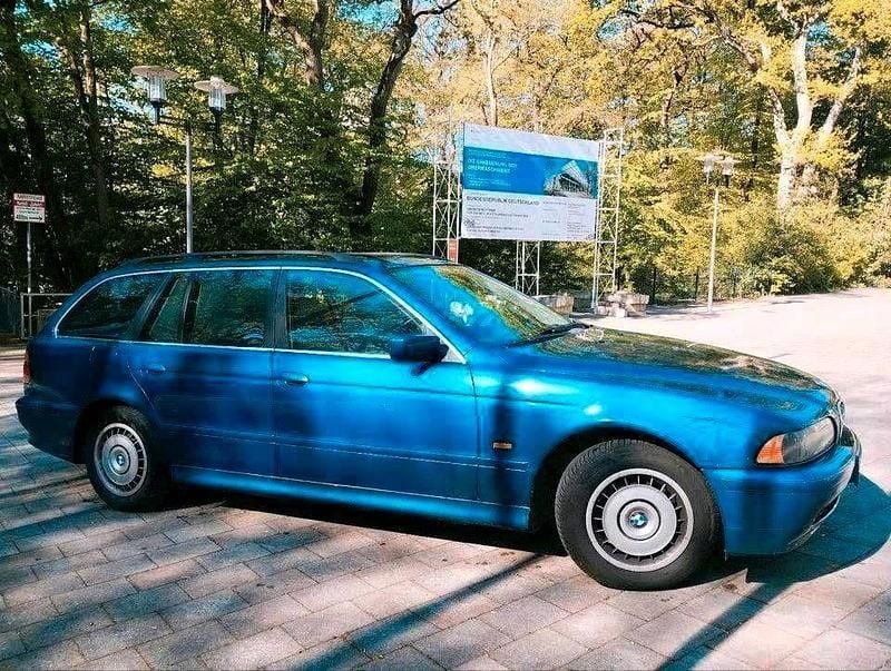 Second-hand BMW 520 170 CP (125 kW) 2003 Albastru Break