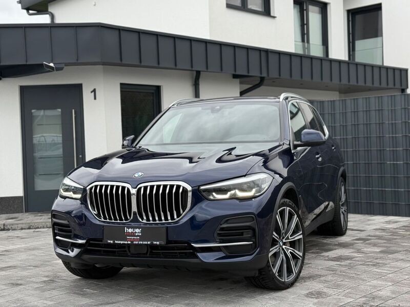 Blau Gebraucht 2021 BMW X5 Sport Line SUV | 41.680 € (Fairer Preis) - Bild 1/4