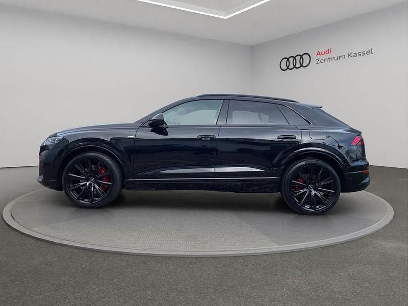 Neu Audi Q8 S-Line 489 PS (359 kW) 2025 Mythosschwarz metallic SUV