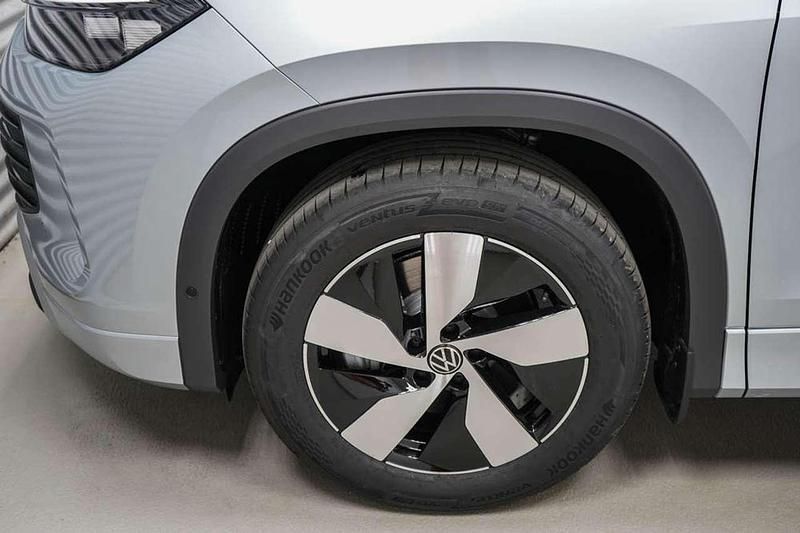 Neu VW Tayron Life 150 PS (110 kW) 2025 Oyster silber SUV